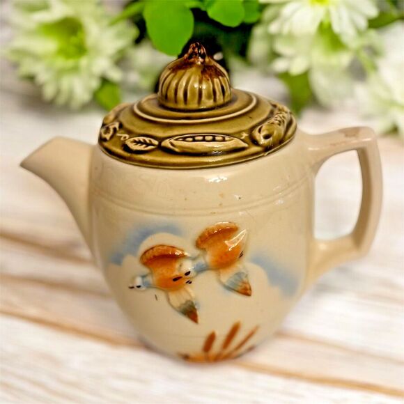 Vintage Porcelier Vitreous China Teapot – Duck Design – Rare Find! - Picture 1 of 7